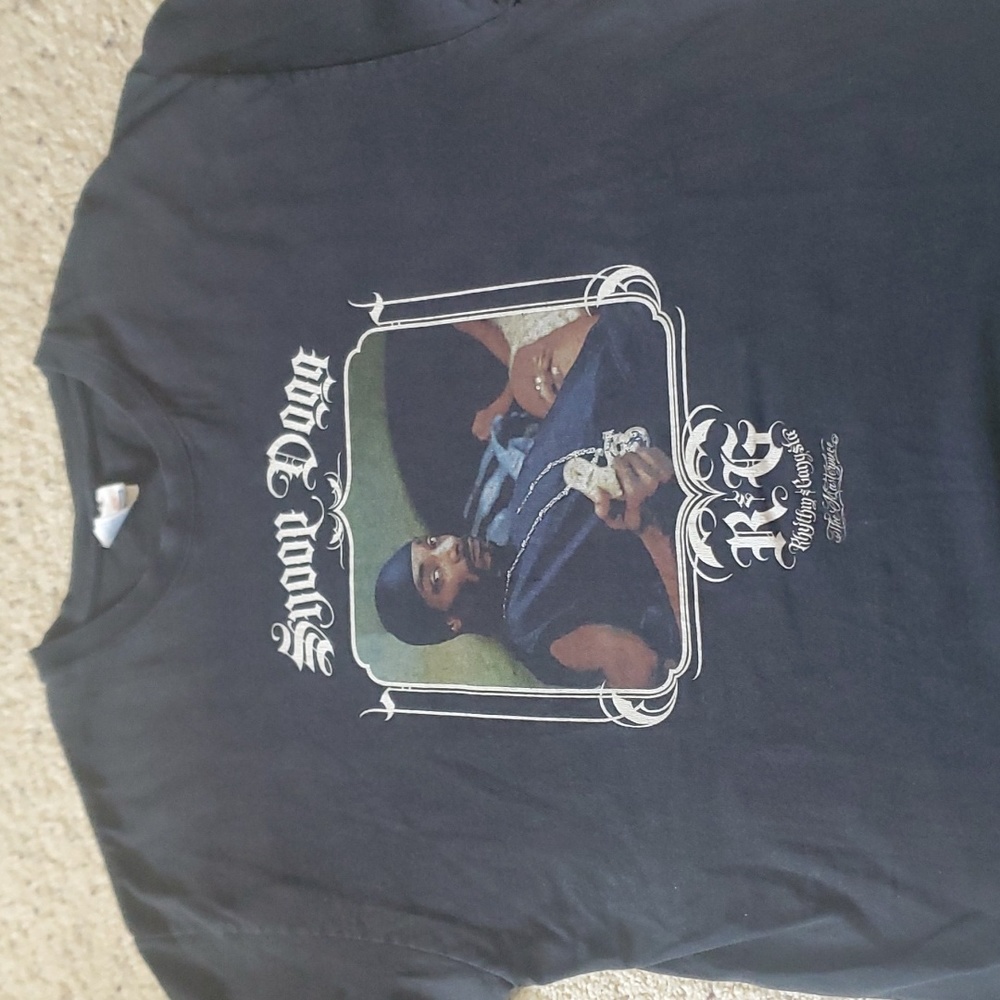 Preloved Snoop Dogg Rhythm and Gangsta t shirt